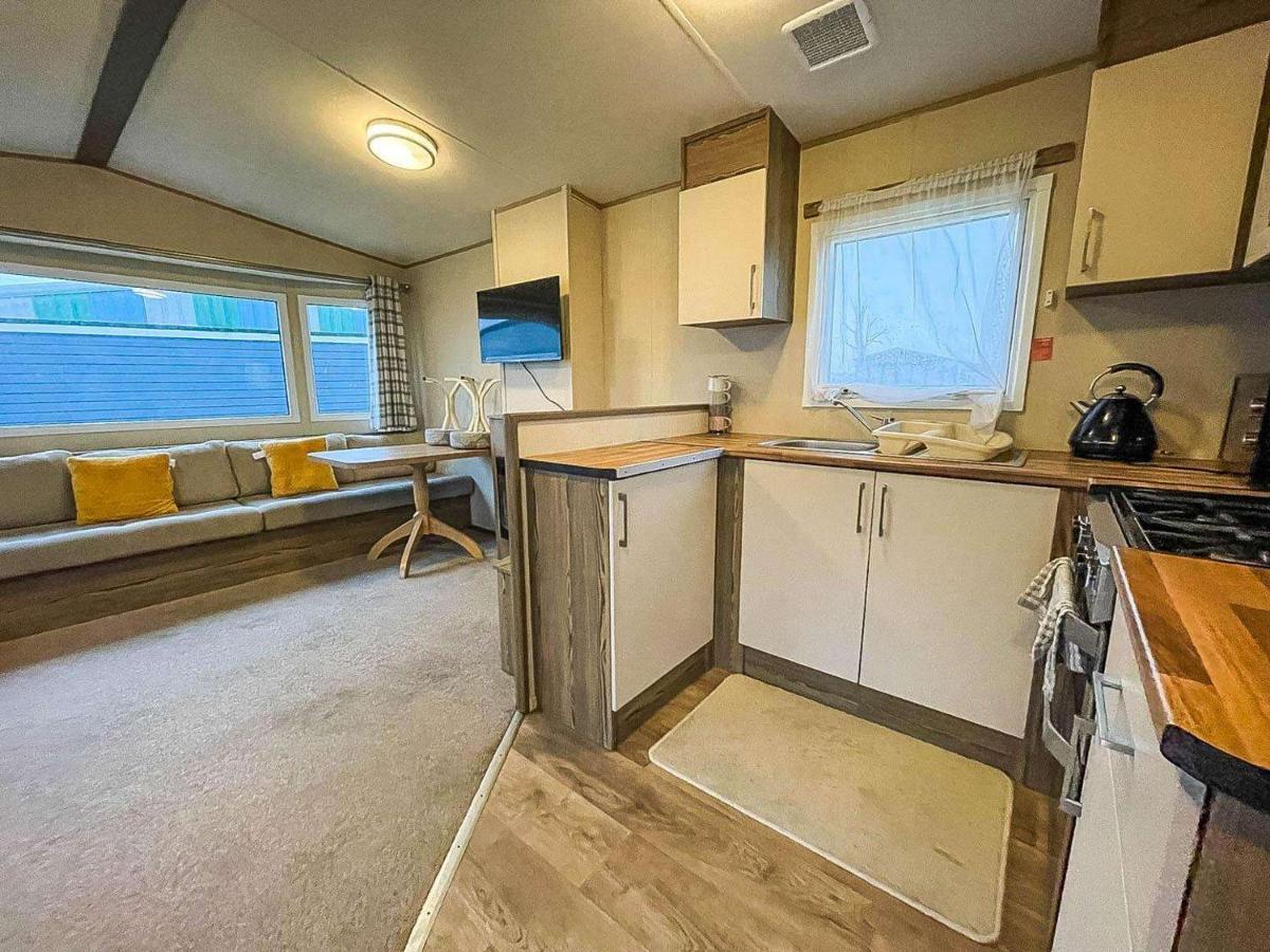 Seawick Caravan 922 Hotel Clacton-on-Sea Exterior photo